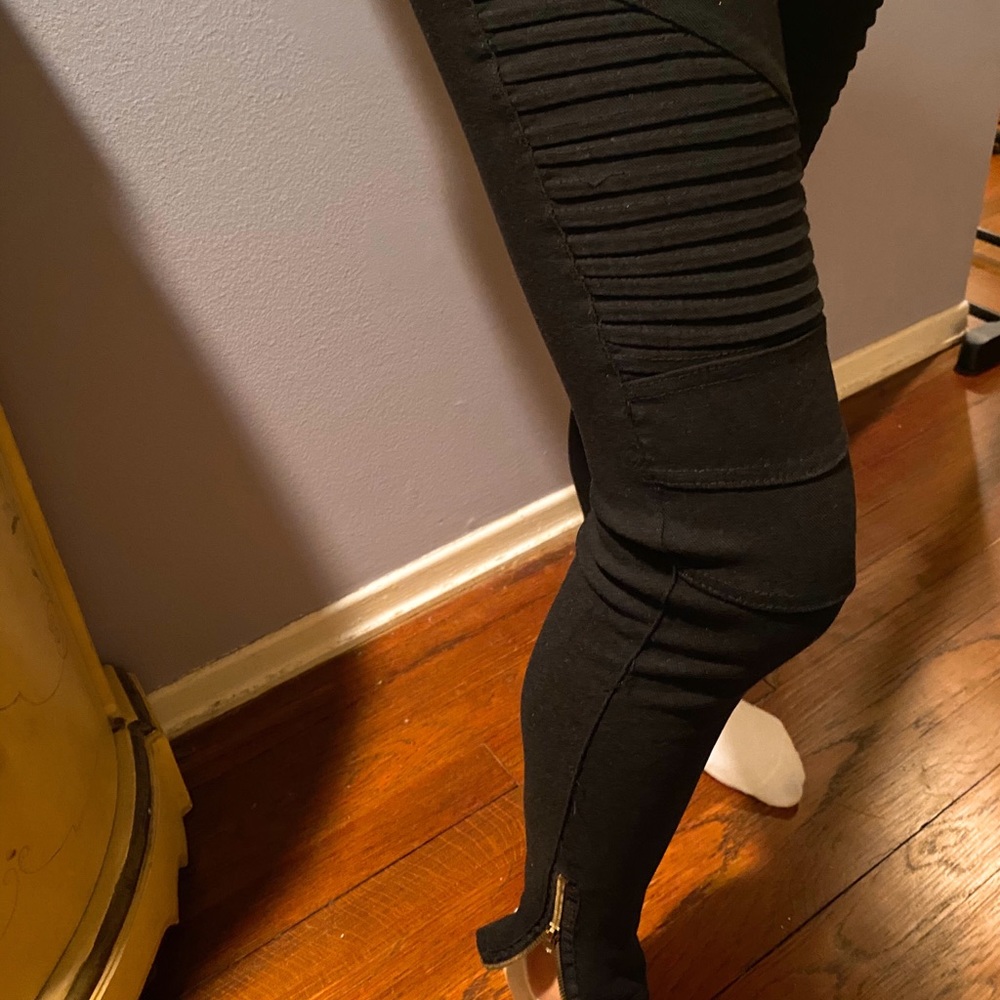 Black moto leggings